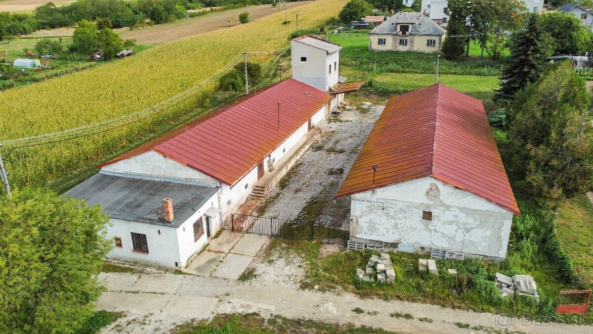 Areál skladovo-výrobných priestorov Vinica