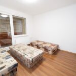 Najväčšia izba s preskleným východom na priestranný balkón, byt B. Němcovej