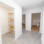Chodba s odkladacím priestorom – byt Venevská